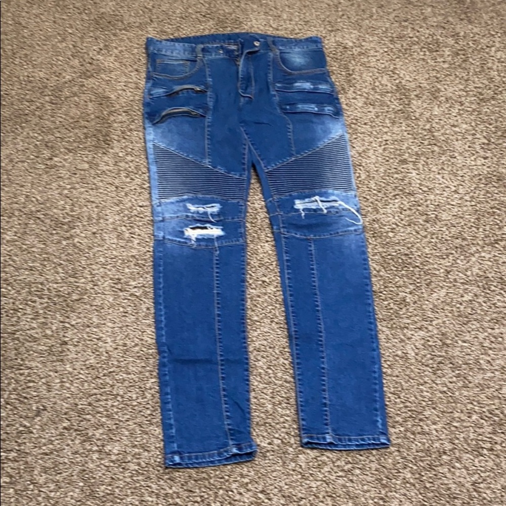 Jeans - Picture 2 of 2